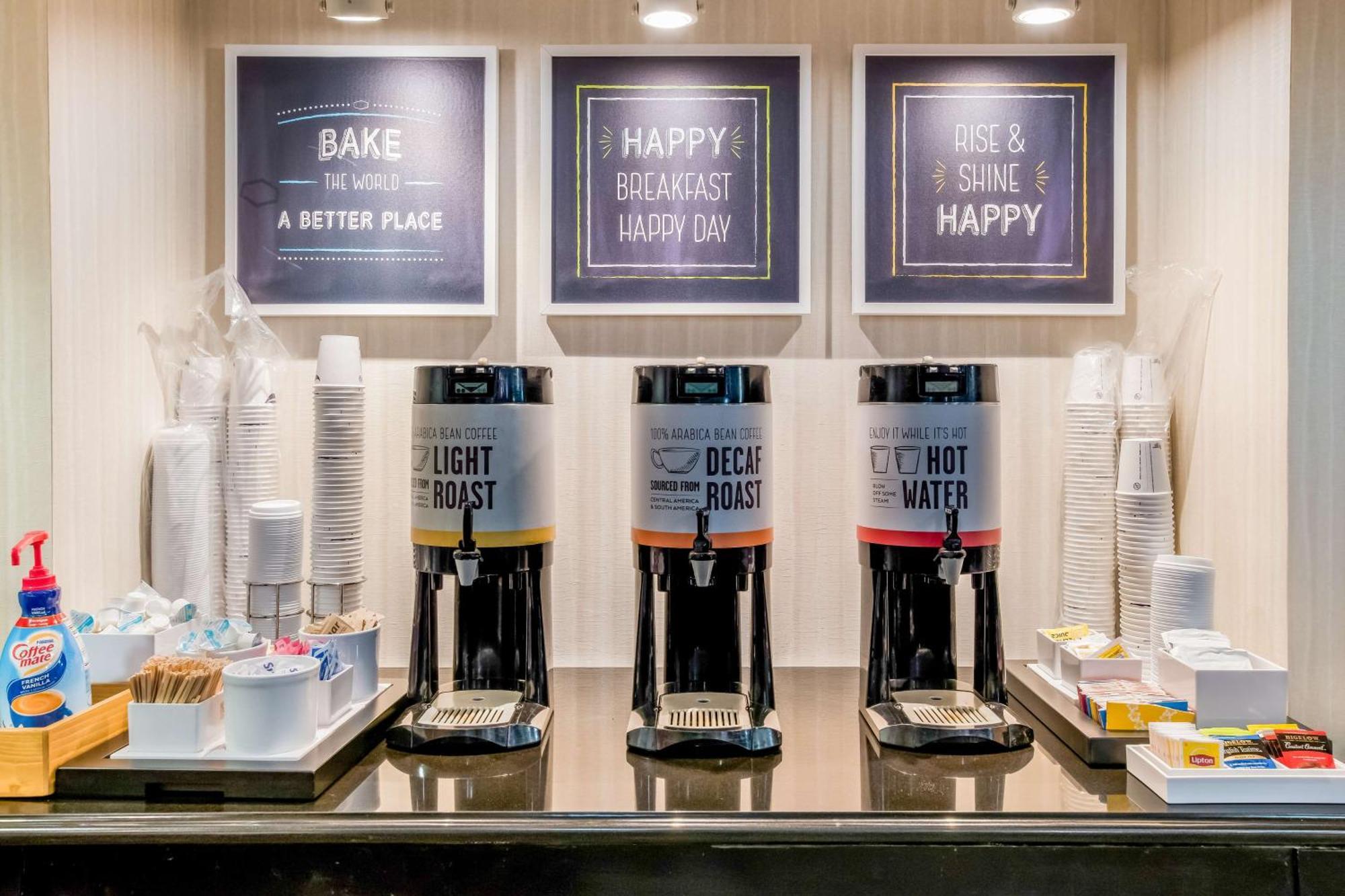 Hampton Inn Уинтър Хевън Екстериор снимка