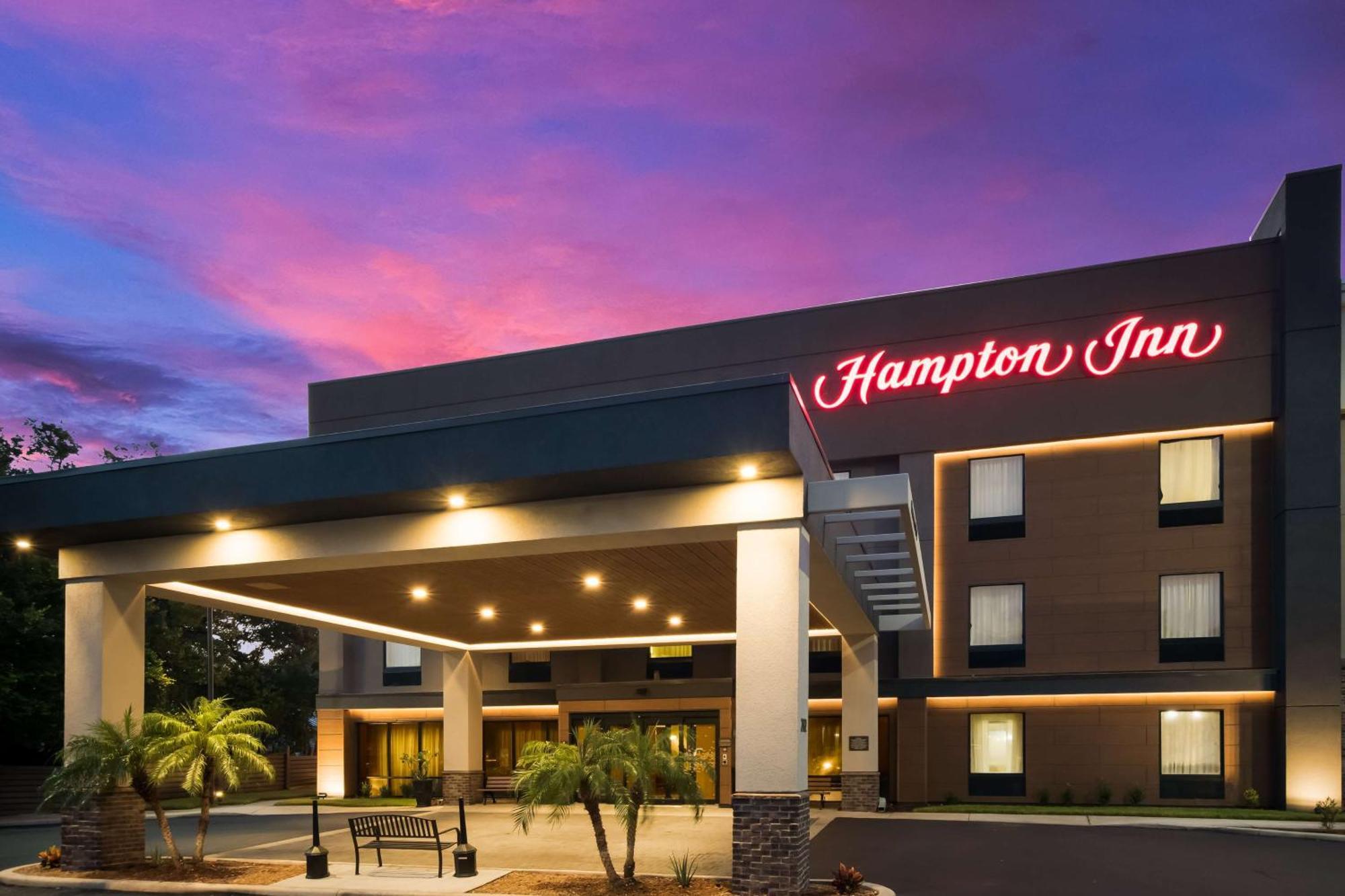 Hampton Inn Уинтър Хевън Екстериор снимка