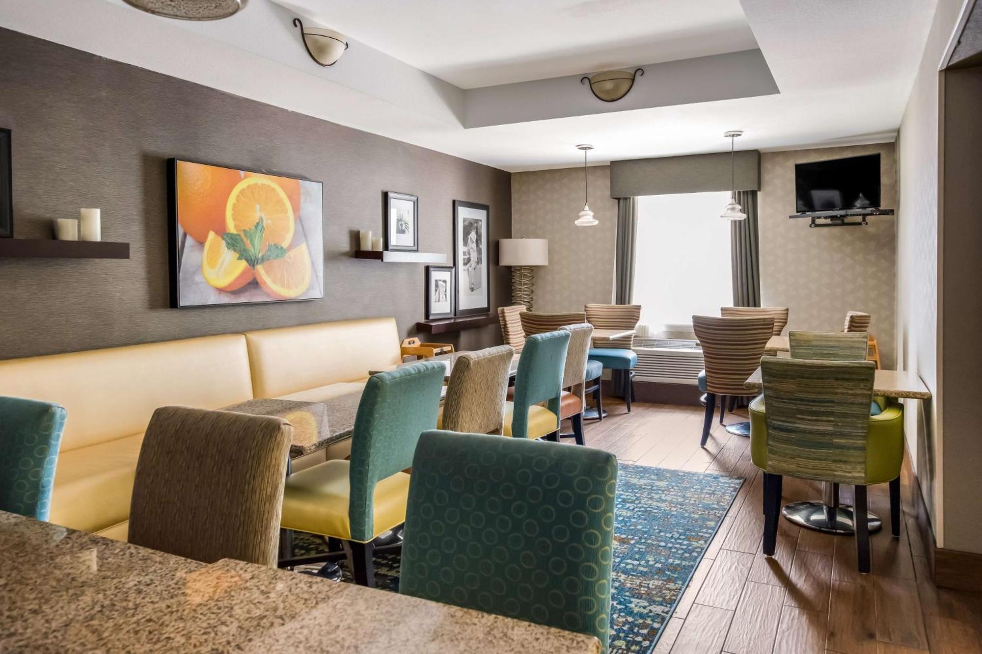 Hampton Inn Уинтър Хевън Екстериор снимка