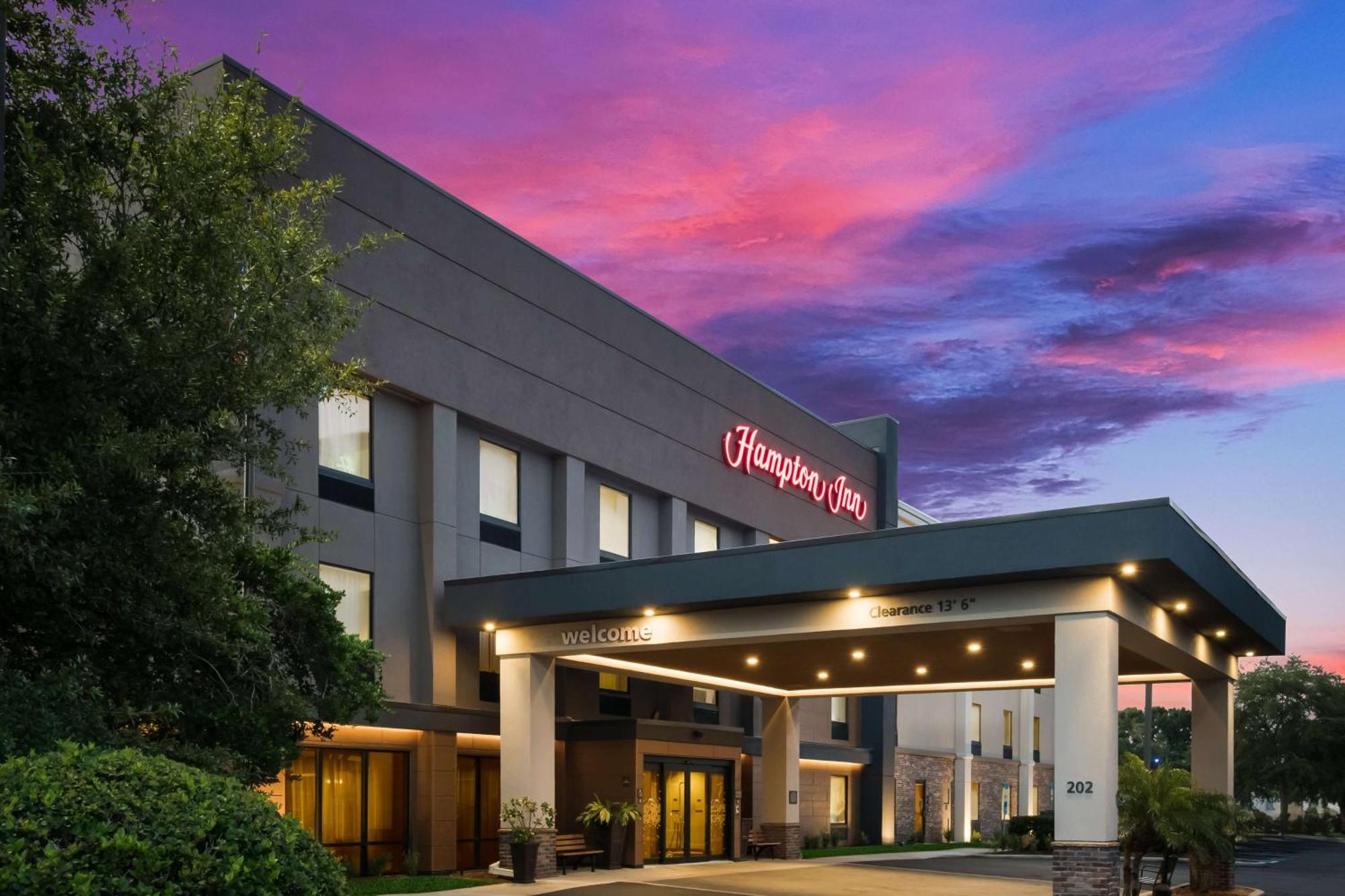 Hampton Inn Уинтър Хевън Екстериор снимка