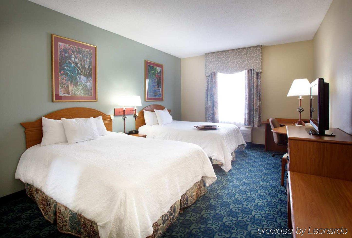 Hampton Inn Уинтър Хевън Екстериор снимка