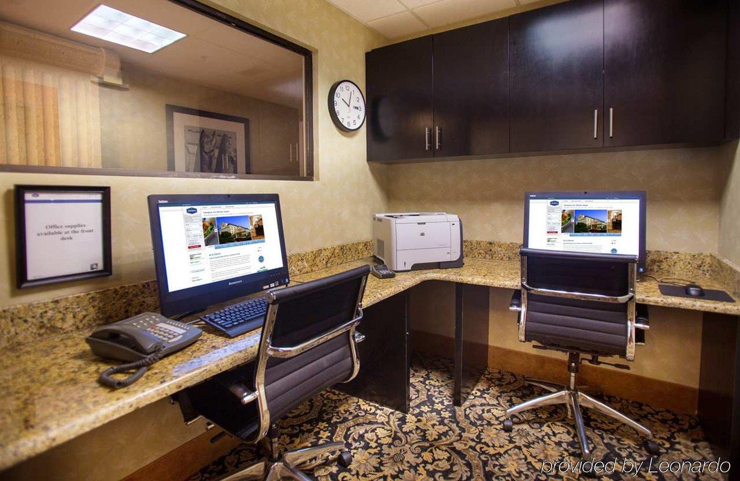 Hampton Inn Уинтър Хевън Екстериор снимка