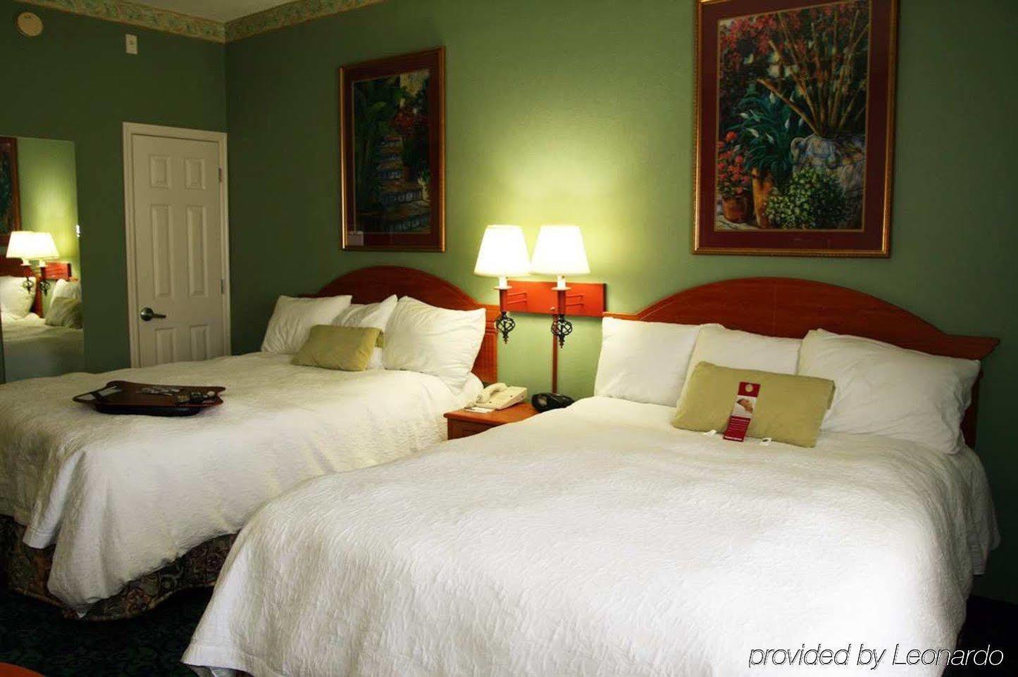 Hampton Inn Уинтър Хевън Екстериор снимка