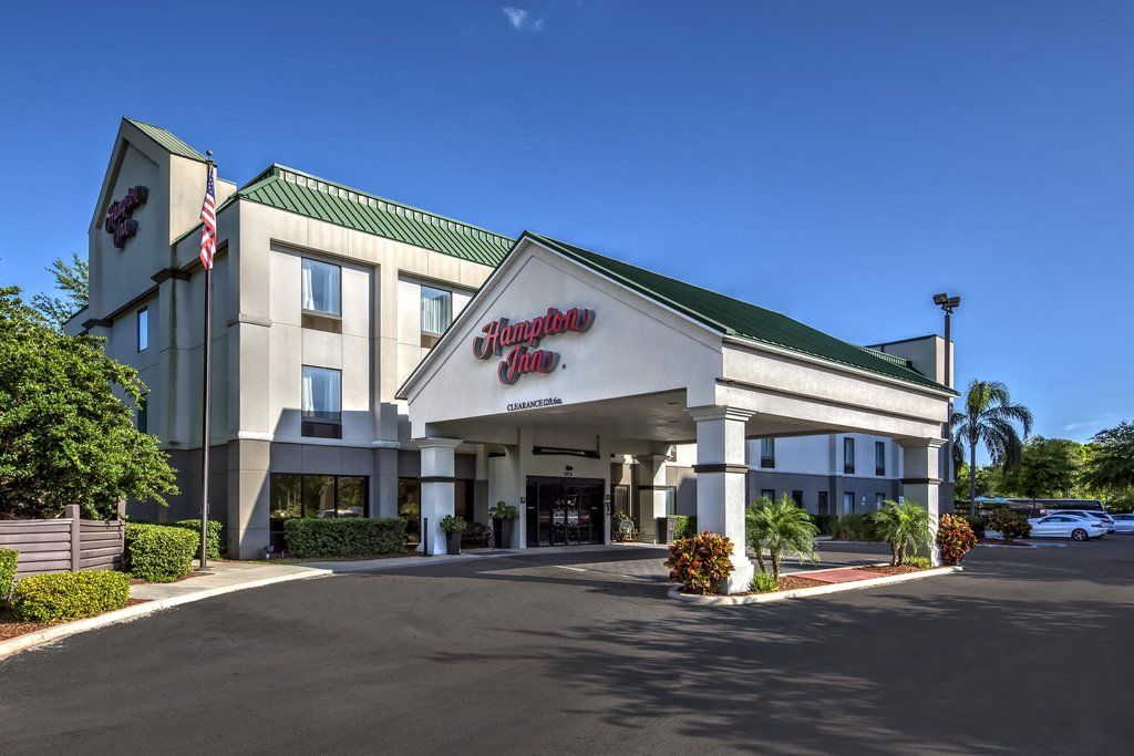 Hampton Inn Уинтър Хевън Екстериор снимка